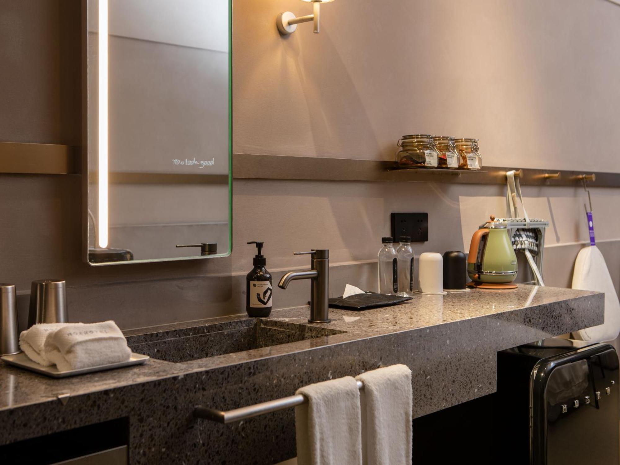 Noa Hotel Shenzhen Luohu Экстерьер фото